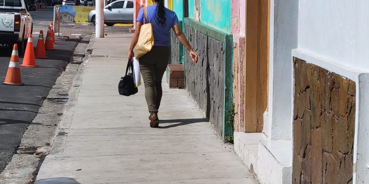 Proyecto de reconstrucción de aceras se extiende en todo Santa Tecla