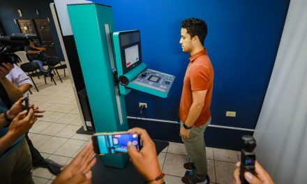 Alcaldía de Santa Tecla inaugura kiosco del RNPN para renovar o reponer el DUI